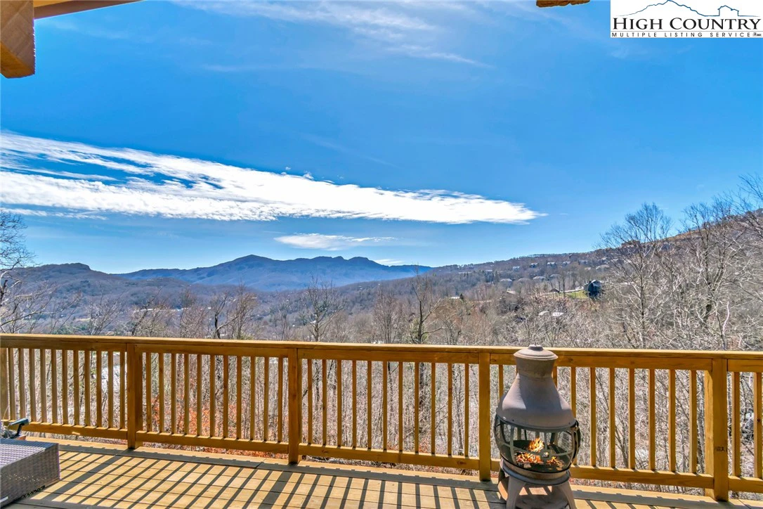 Image number 11 for the current listing