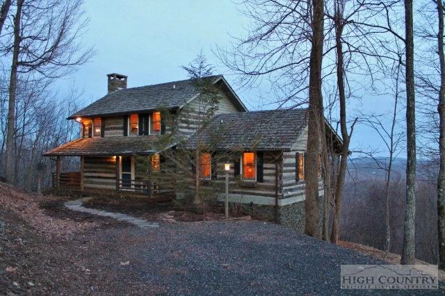 Image number 1 for the current listing
