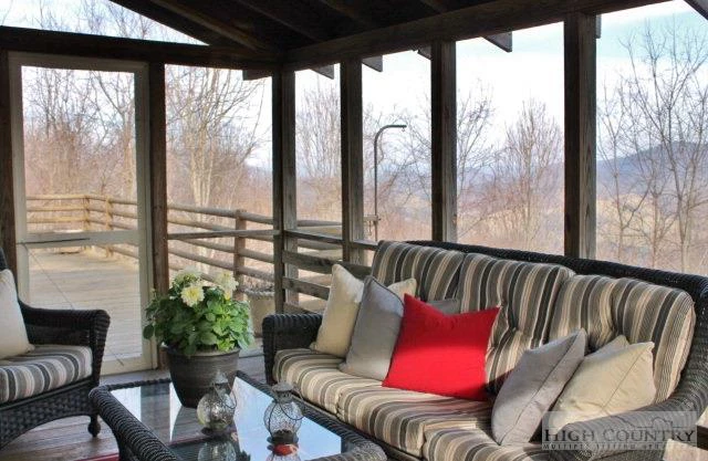 Image number 20 for the current listing
