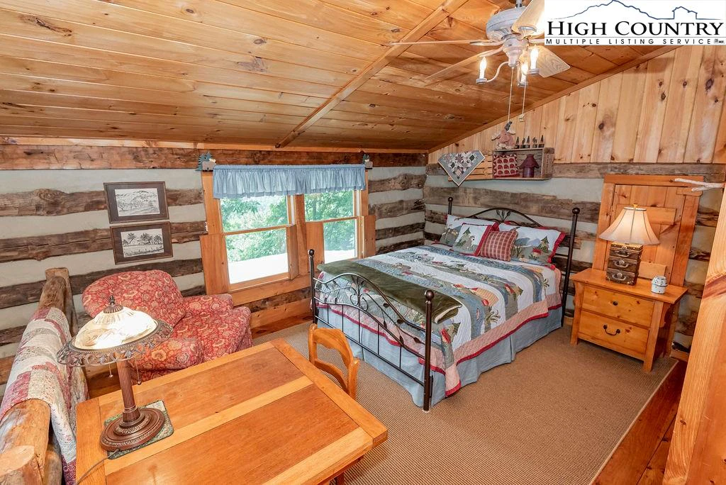Image number 7 for the current listing