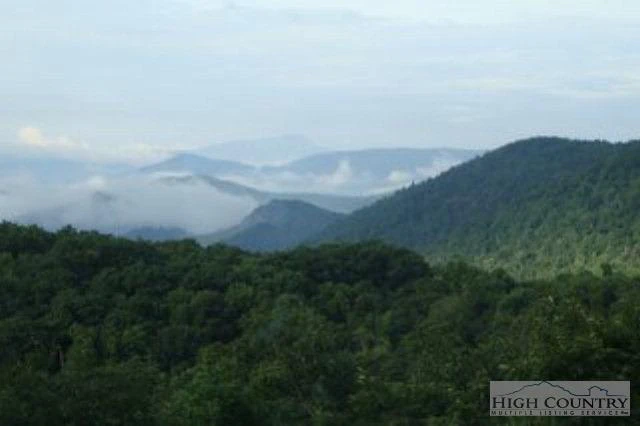 Image number 6 for the current listing