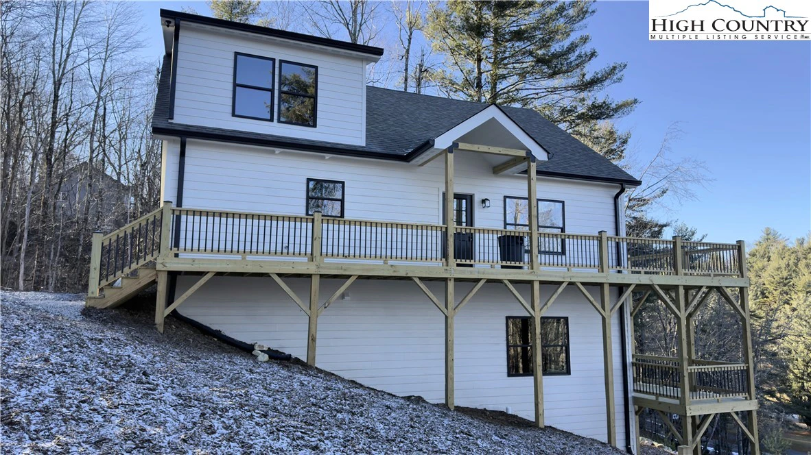 Image number 3 for the current listing