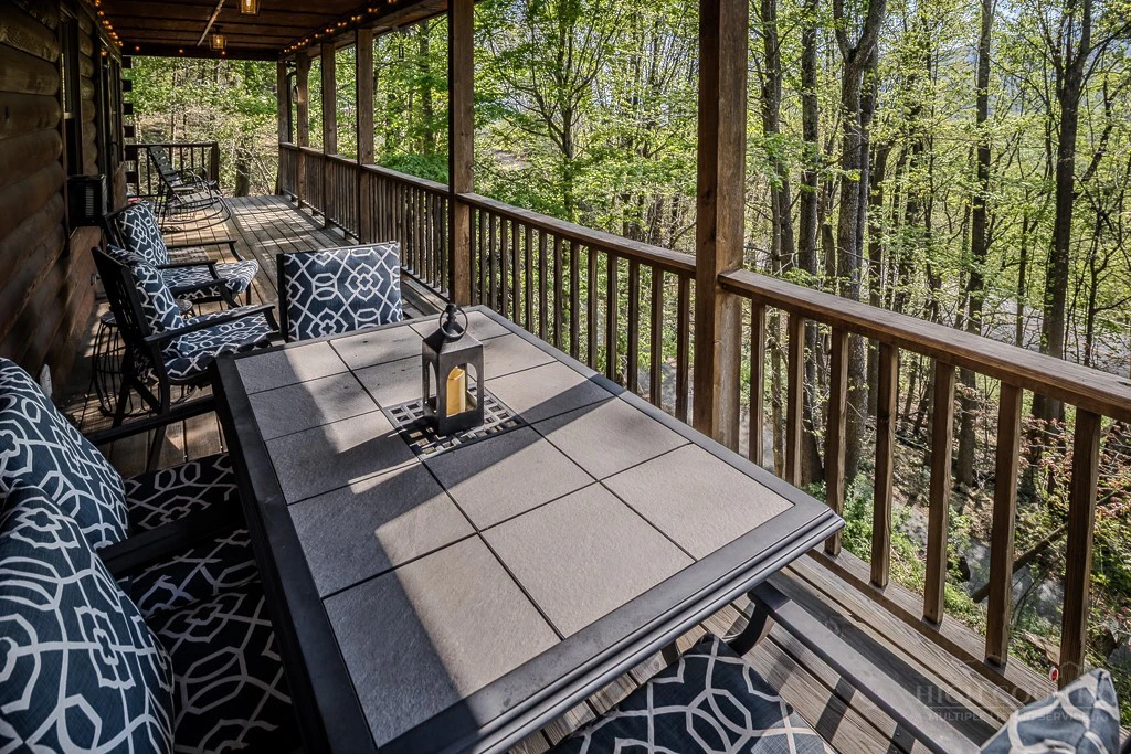 Image number 9 for the current listing