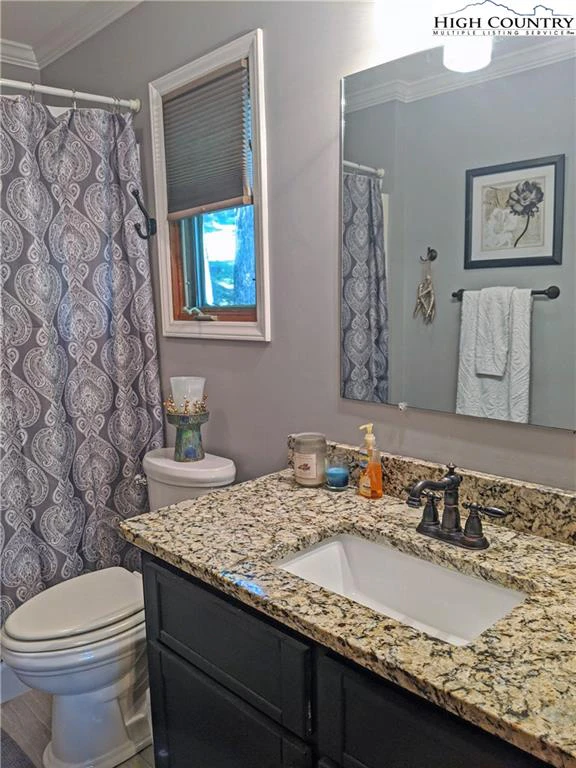 Image number 14 for the current listing
