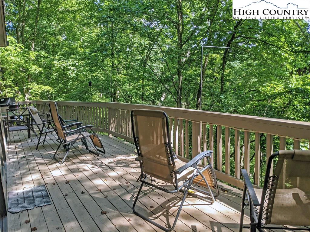 Image number 12 for the current listing