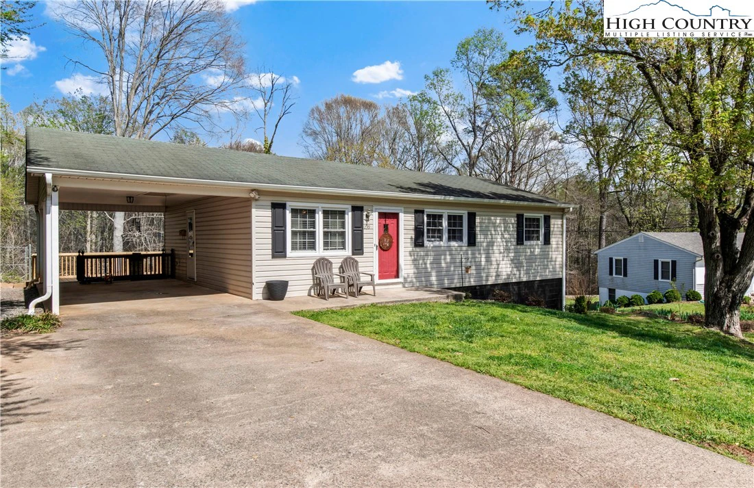 Image number 1 for the current listing