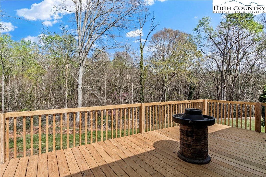 Image number 7 for the current listing