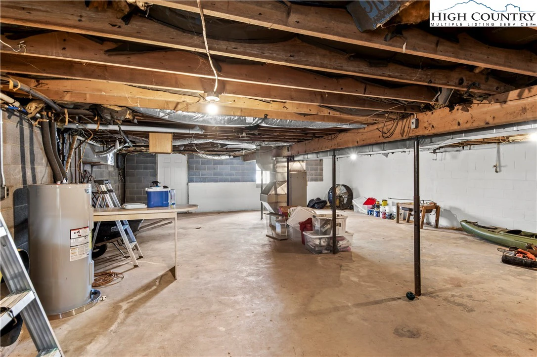 Image number 4 for the current listing