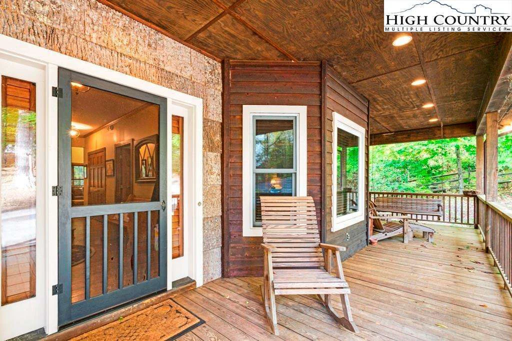 Image number 12 for the current listing