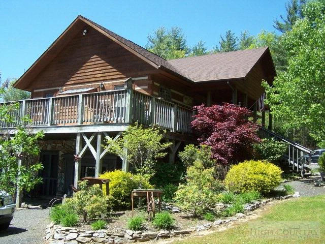 Image number 1 for the current listing