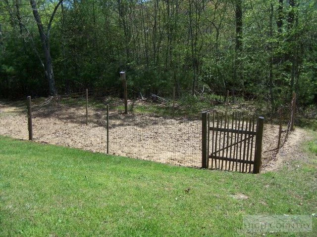 Image number 10 for the current listing