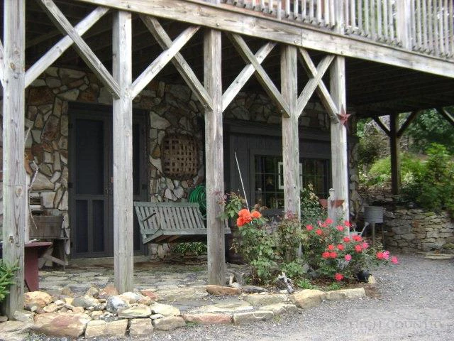 Image number 9 for the current listing