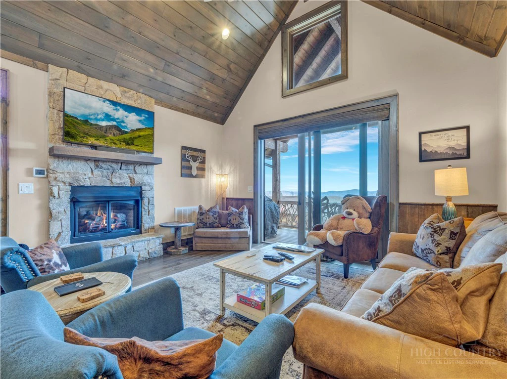 Image number 7 for the current listing