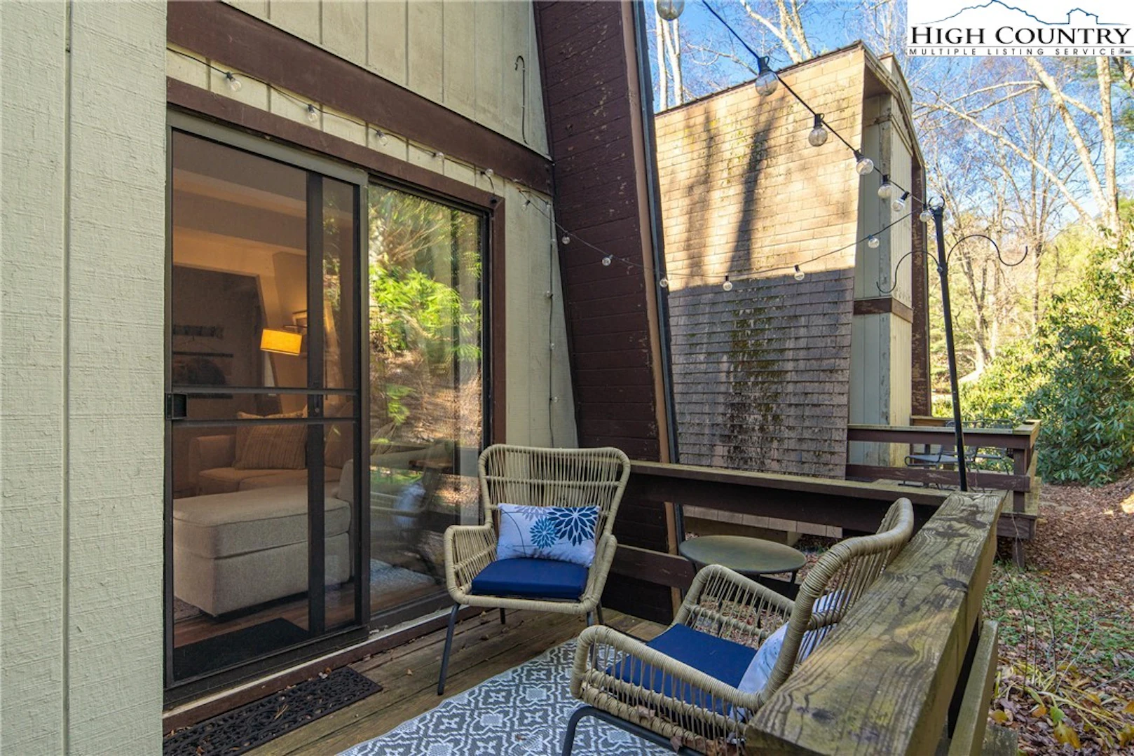 Image number 11 for the current listing