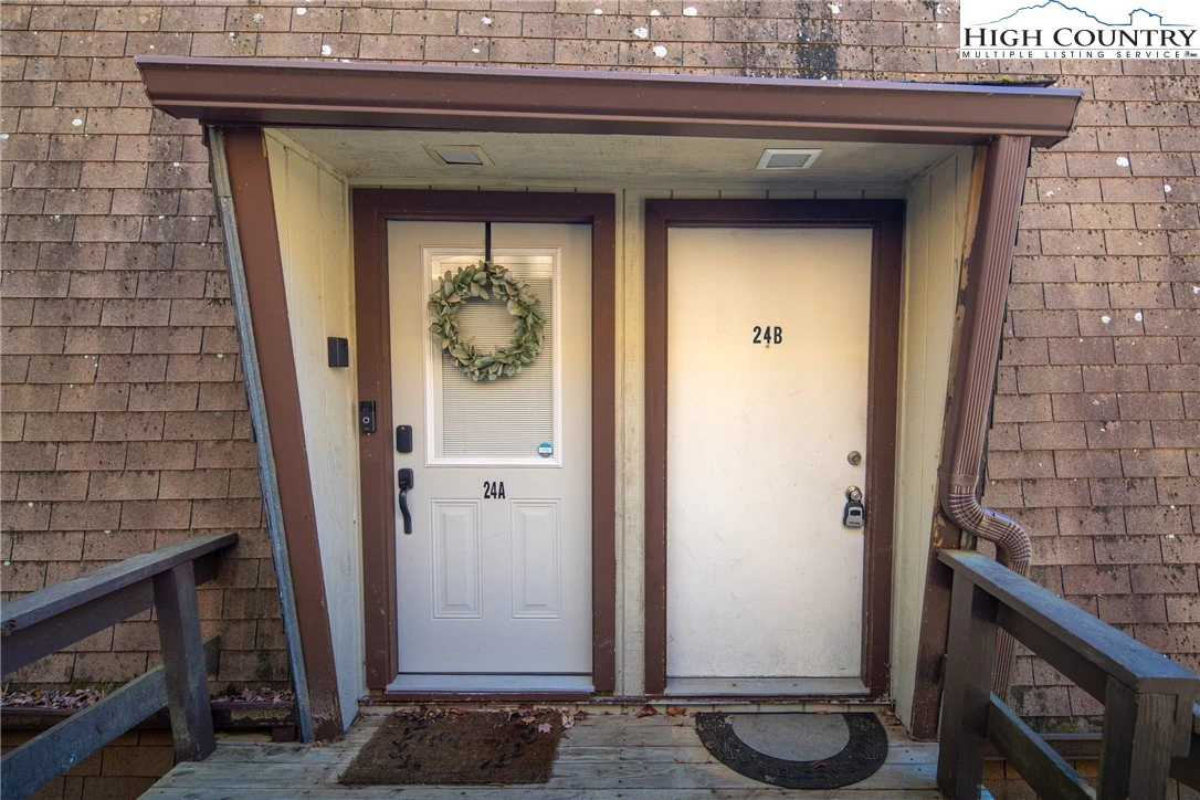 Image number 7 for the current listing