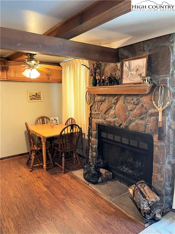 Image number 6 for the current listing