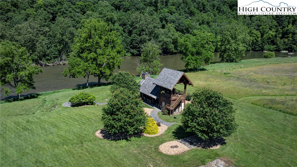 Image number 10 for the current listing