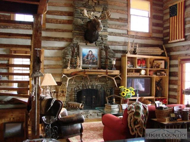Image number 7 for the current listing