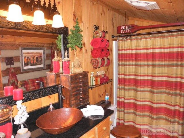 Image number 16 for the current listing