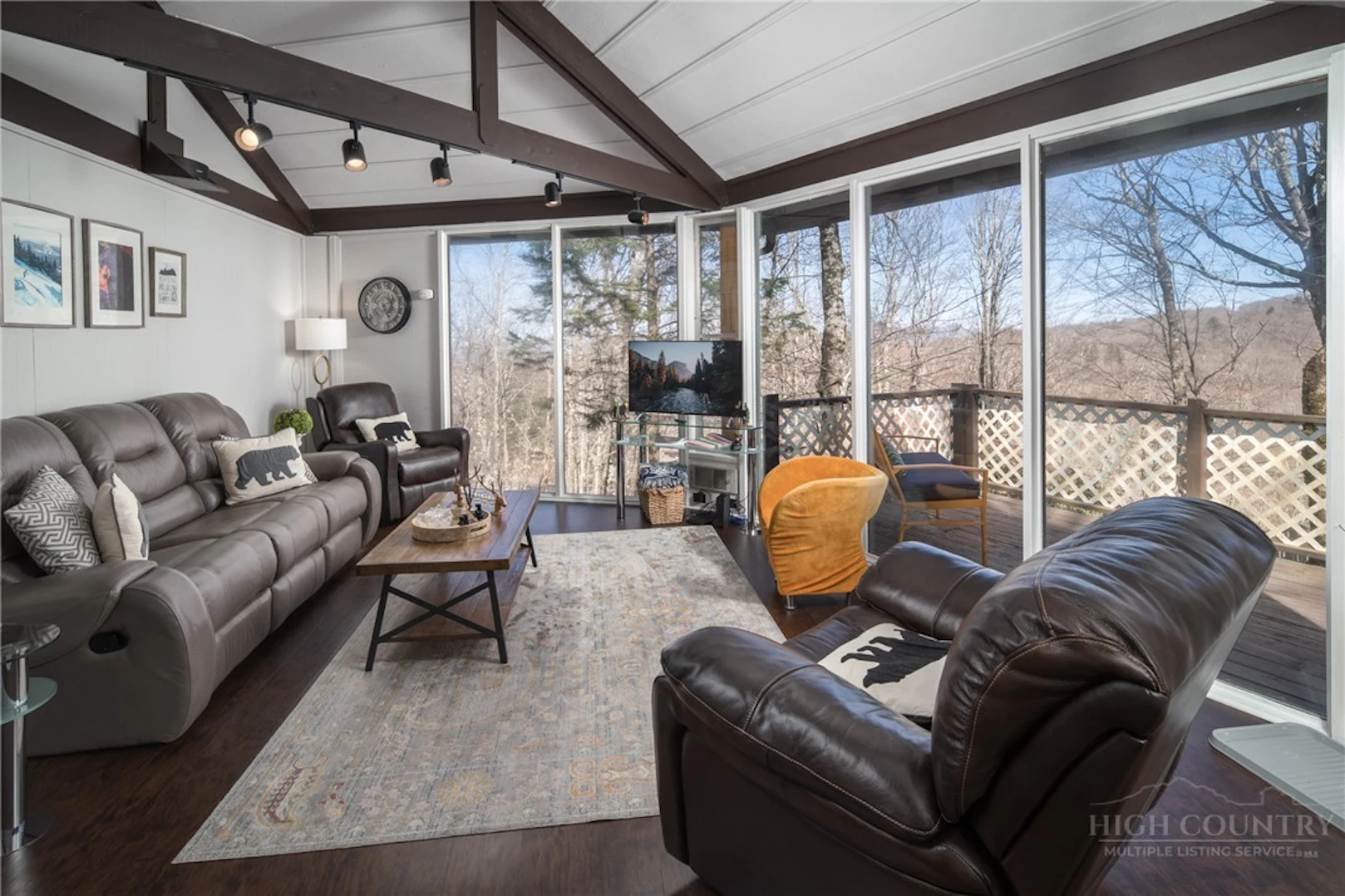 Image number 9 for the current listing