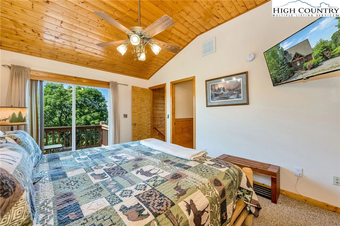 Image number 18 for the current listing
