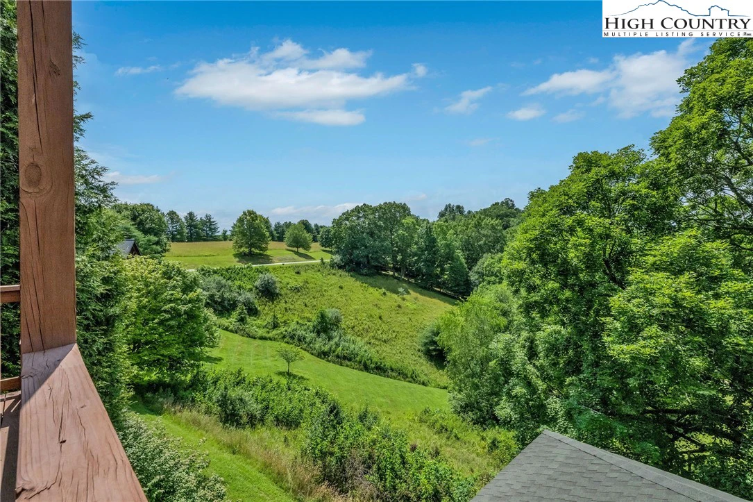 Image number 5 for the current listing