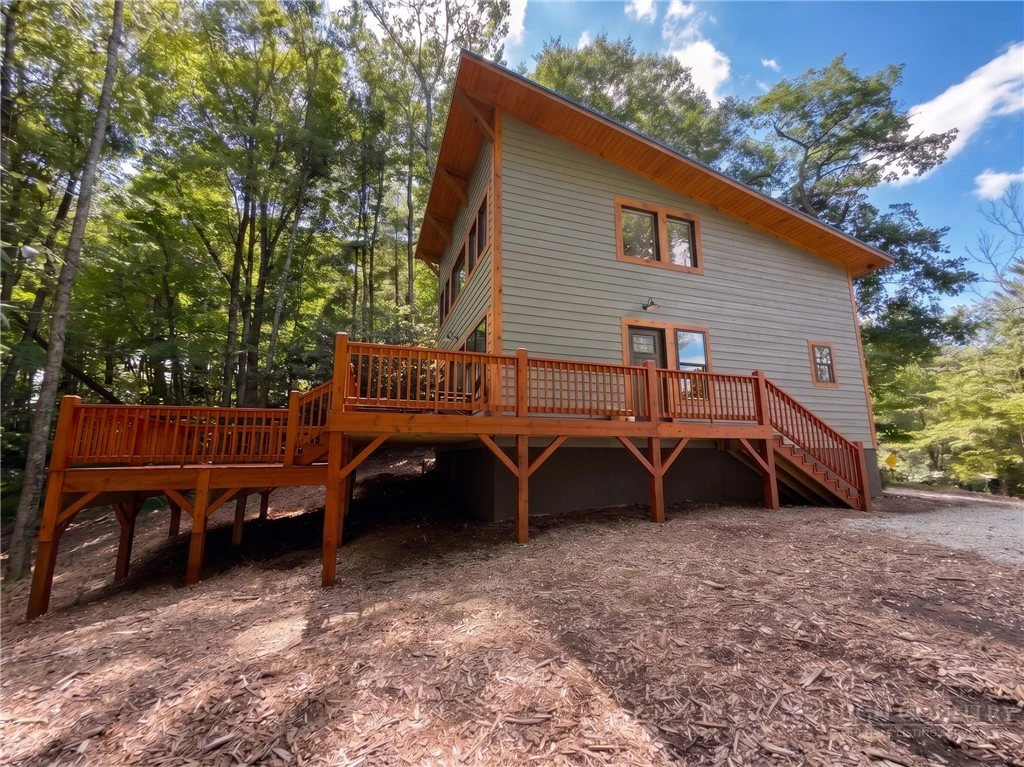 Image number 3 for the current listing