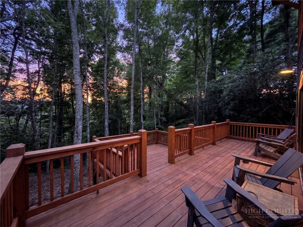Image number 6 for the current listing
