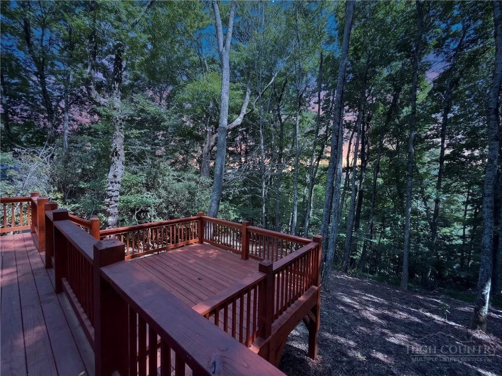 Image number 7 for the current listing