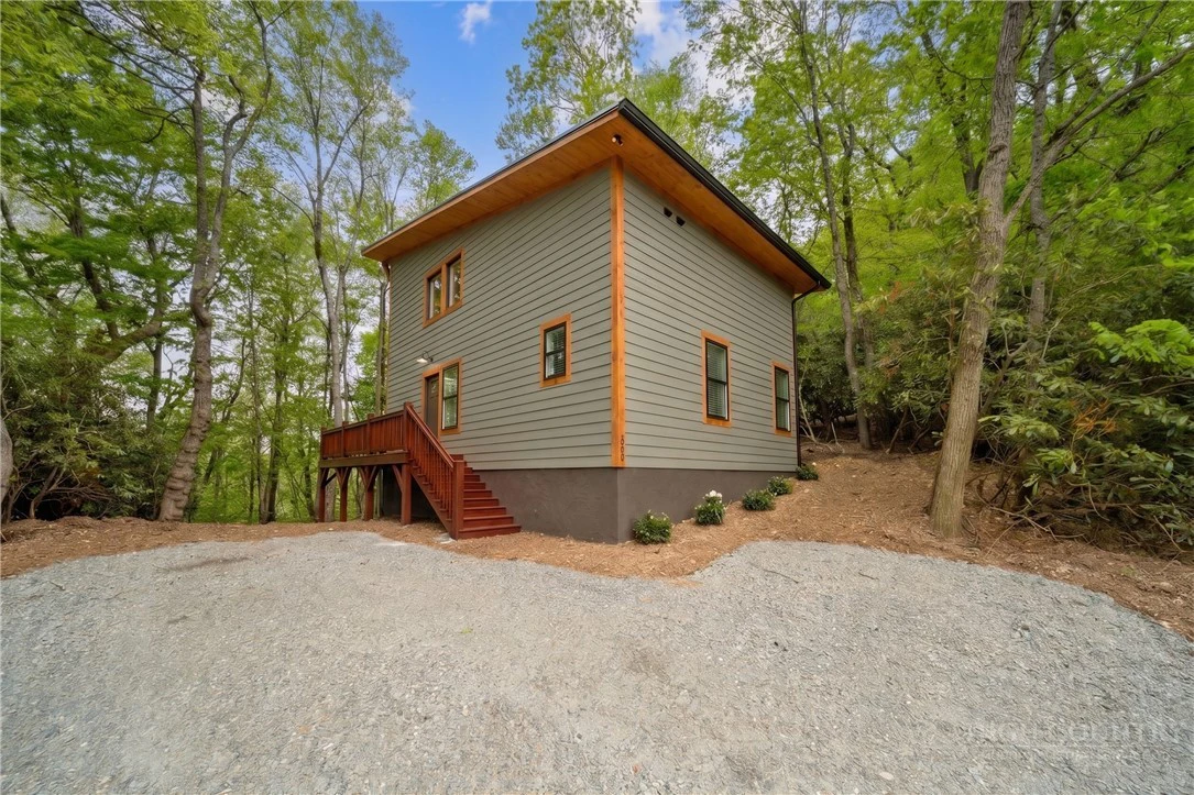 Image number 8 for the current listing