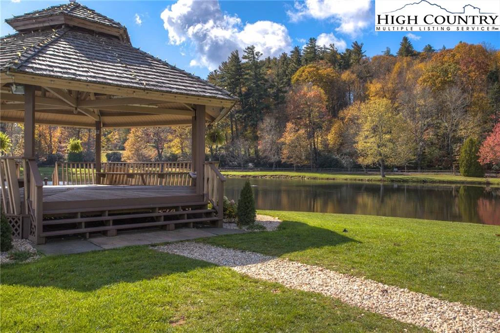 Image number 6 for the current listing