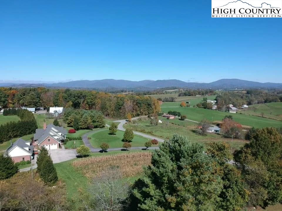 Image number 11 for the current listing