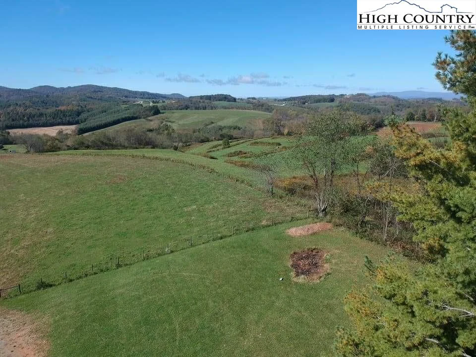 Image number 3 for the current listing