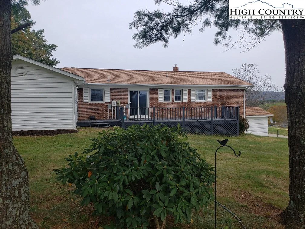 Image number 18 for the current listing