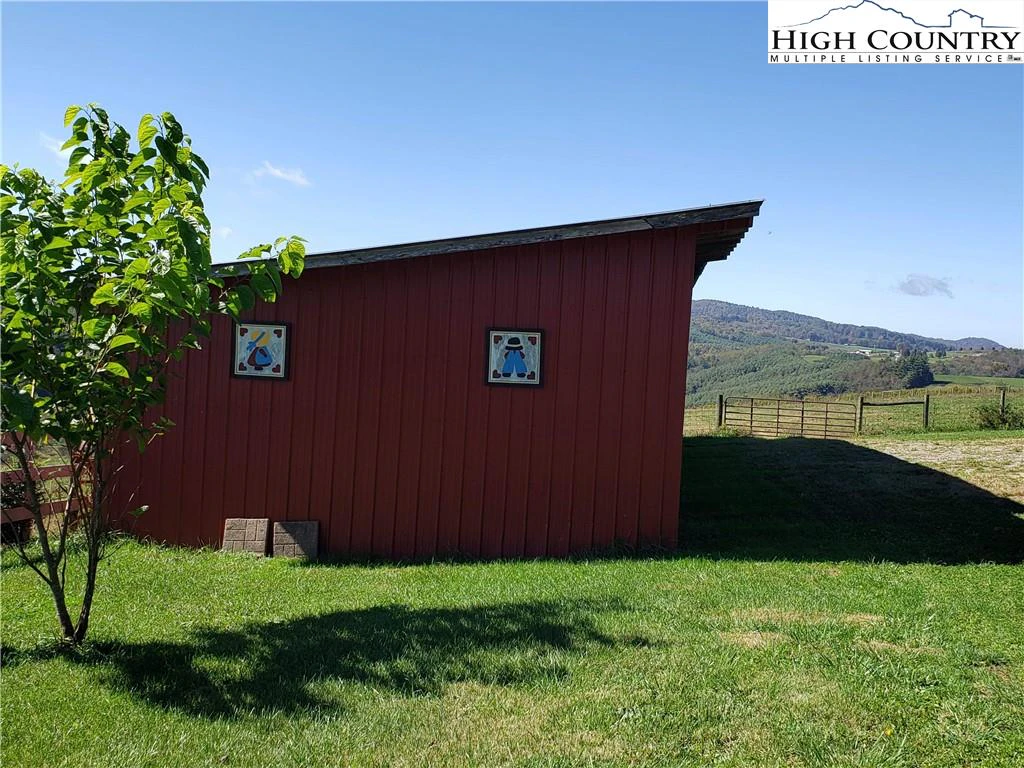 Image number 16 for the current listing