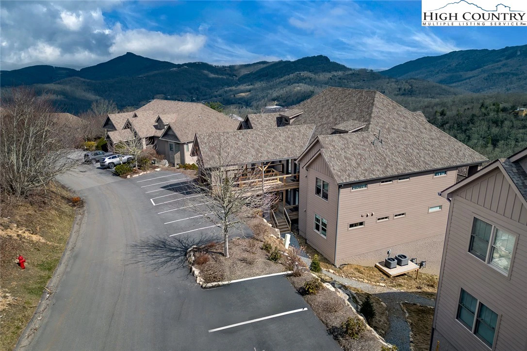 Image number 3 for the current listing