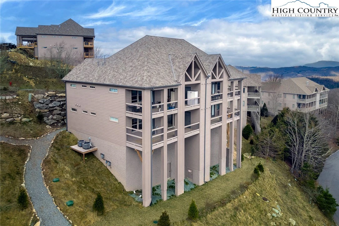 Image number 6 for the current listing