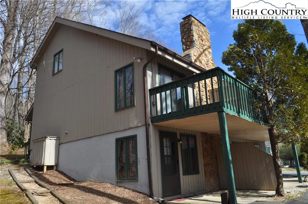 Image number 1 for the current listing