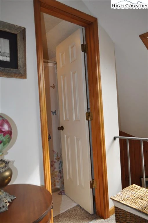 Image number 7 for the current listing