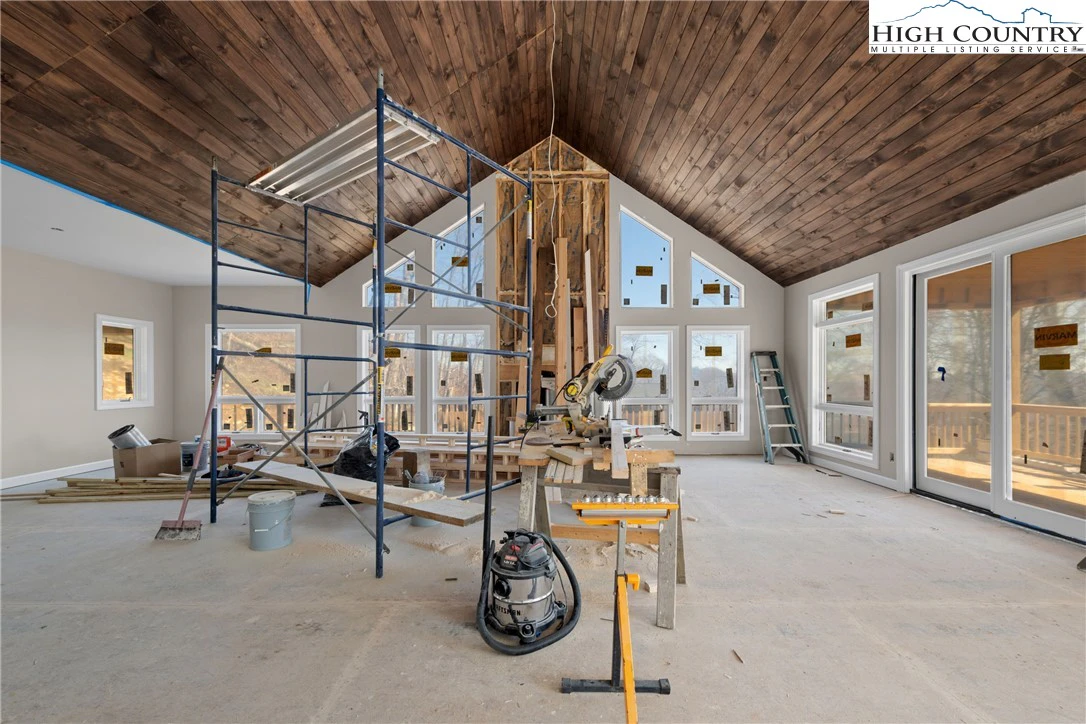 Image number 5 for the current listing