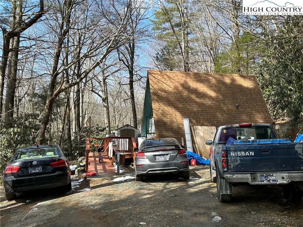 Image number 1 for the current listing