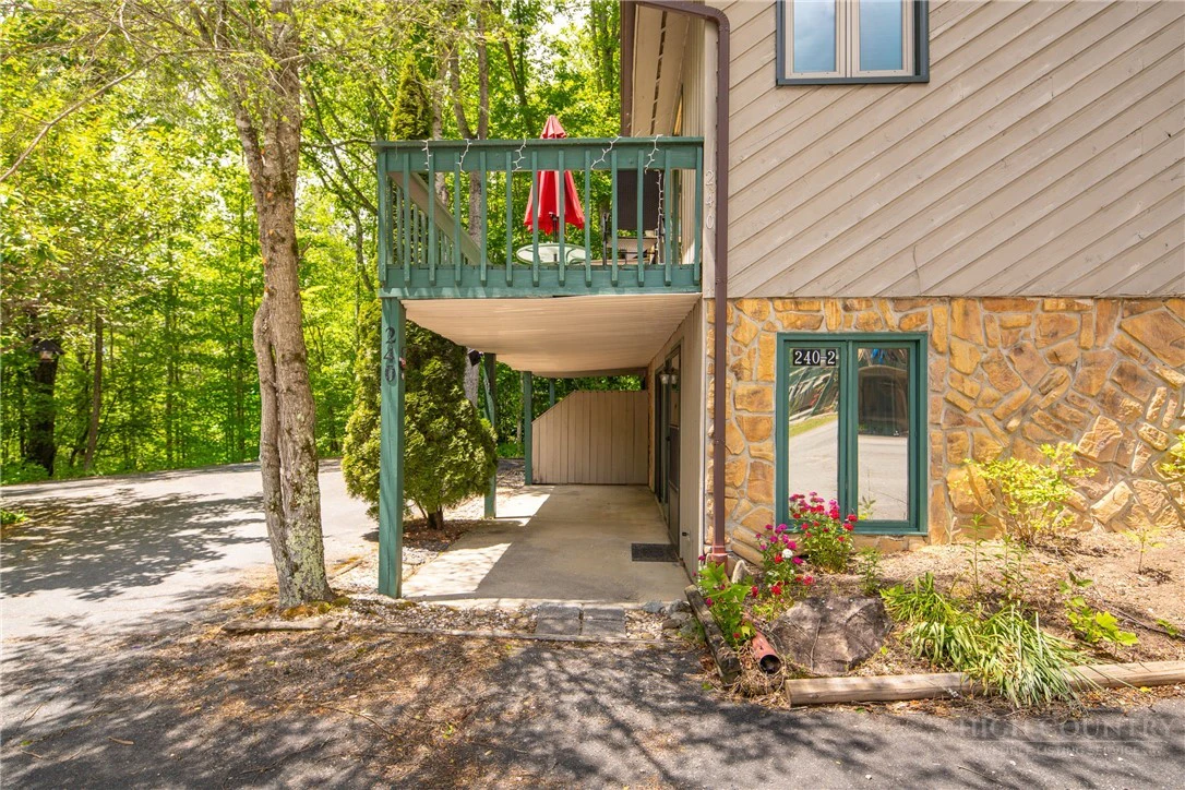 Image number 3 for the current listing