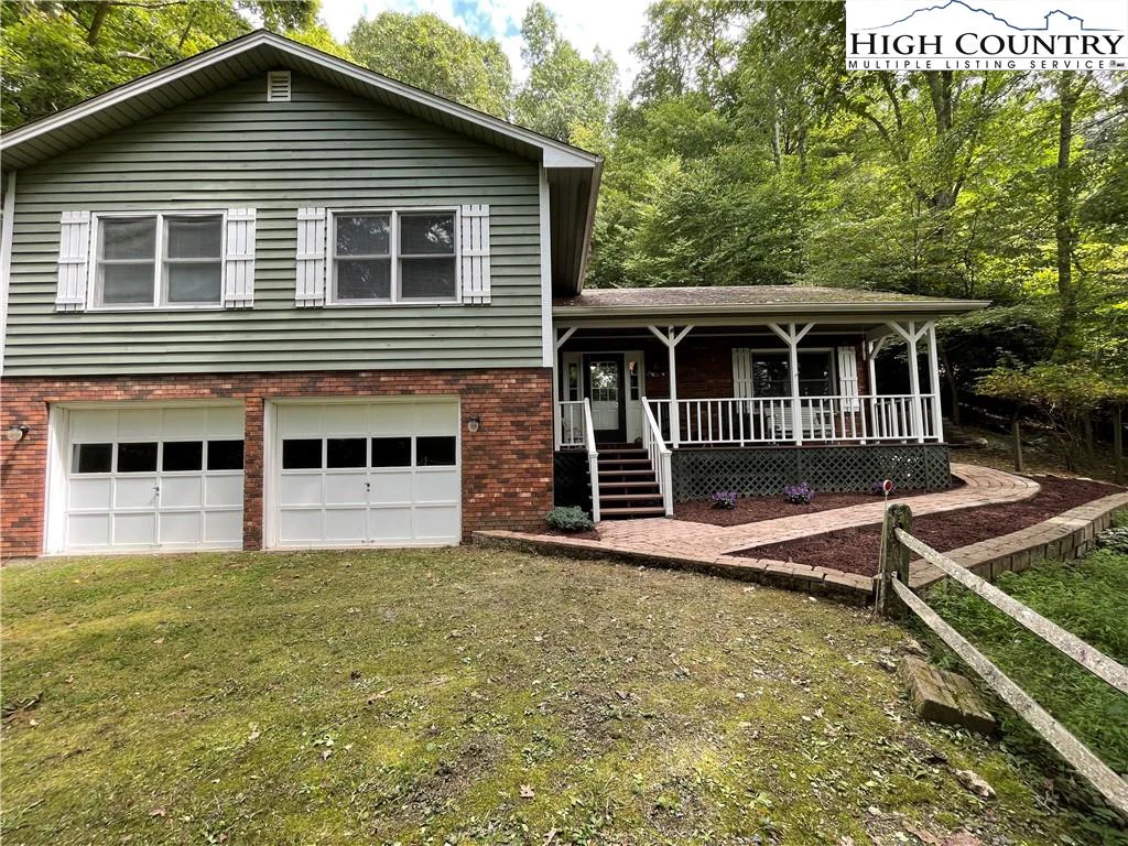 Image number 1 for the current listing