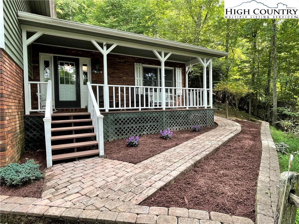 Image number 24 for the current listing