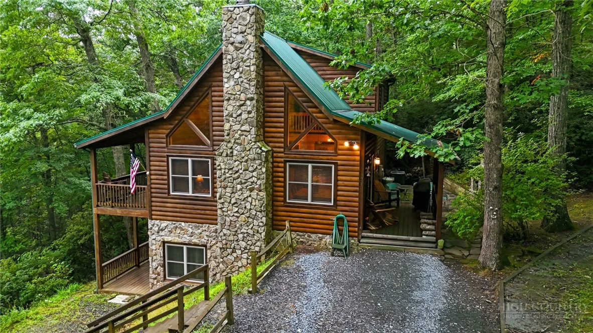 Image number 17 for the current listing