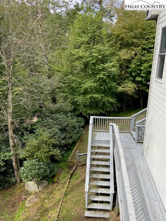 Image number 19 for the current listing