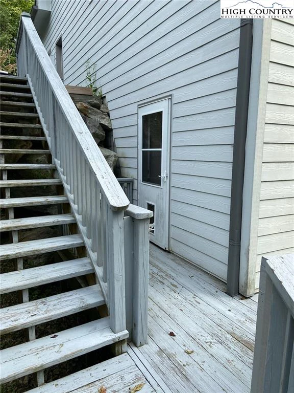 Image number 20 for the current listing