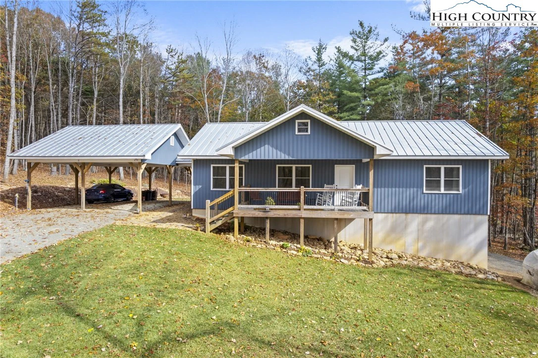 Image number 1 for the current listing