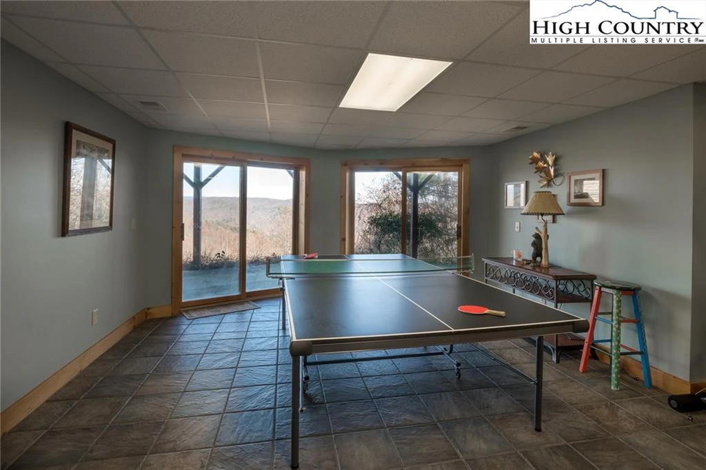Image number 8 for the current listing