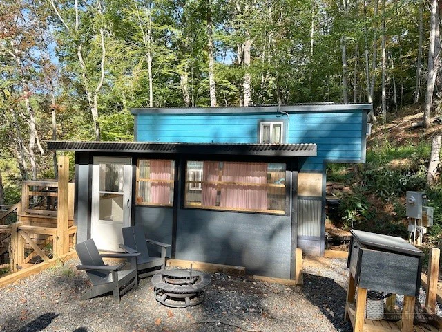 Image number 4 for the current listing